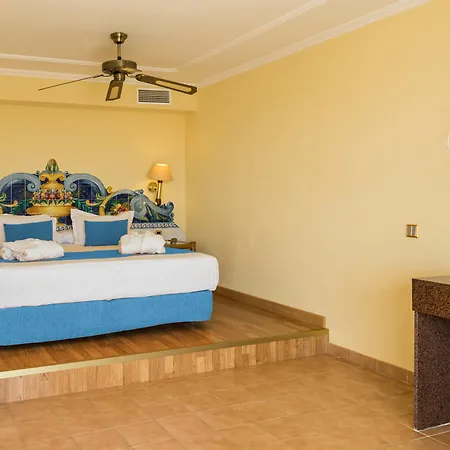 Bluesea Costa Bastian Otel 4*