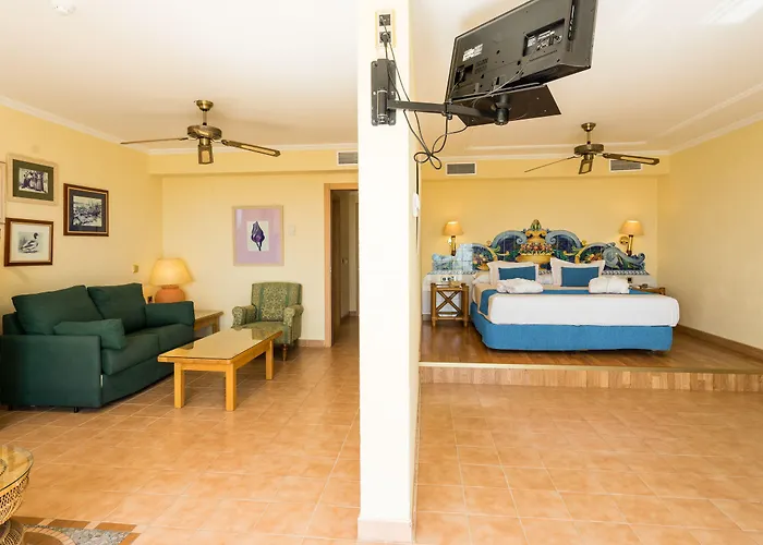 Bluesea Costa Bastian Отель